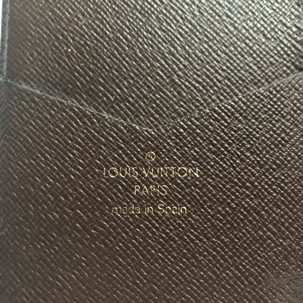 Louis Vuitton iPhone 8 Case with Fold Over Wallet - Picture 3 of 12